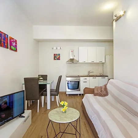 Apartment House Split 아파트 스플리트