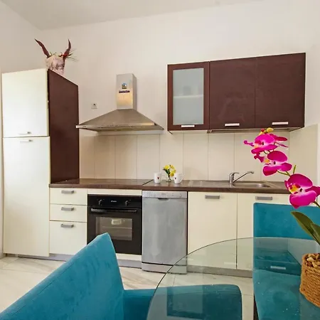 Apartment House Split 아파트 스플리트