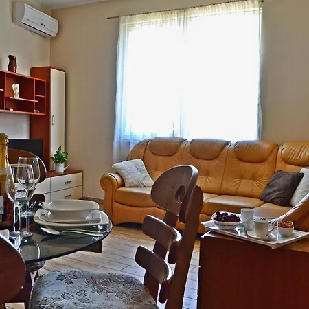 Apartment House Split 아파트 스플리트