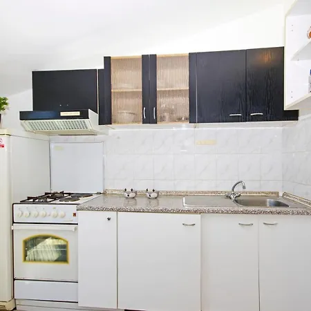 아파트 Apartment House Split *